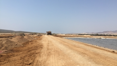 הגבהת סוללות בריכות המלח 23.7.17. צילום:בועז רונן